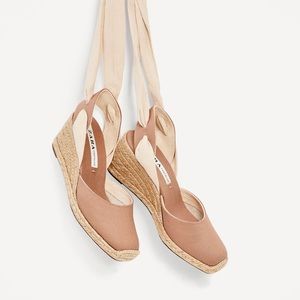 SIZE 35 Zara Wedge Espadrilles w/ Canvas Ties
